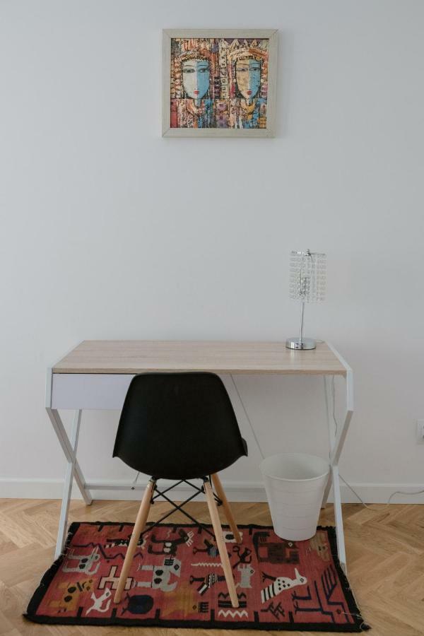 ורשה Aski Hoza Apartment מראה חיצוני תמונה